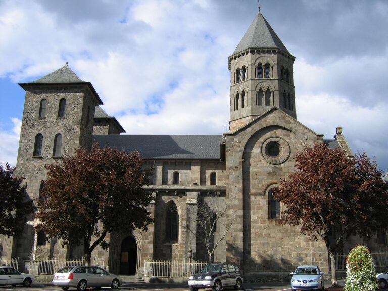 Mauriac - Notre Dame des miracles