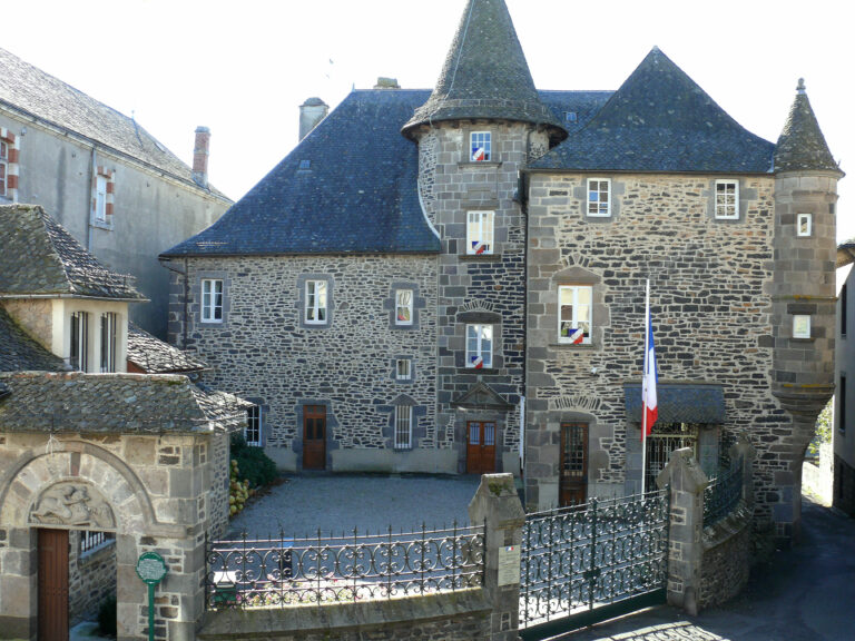 Mauriac - Sous-préfecture, ancien hôtel d'Orcet