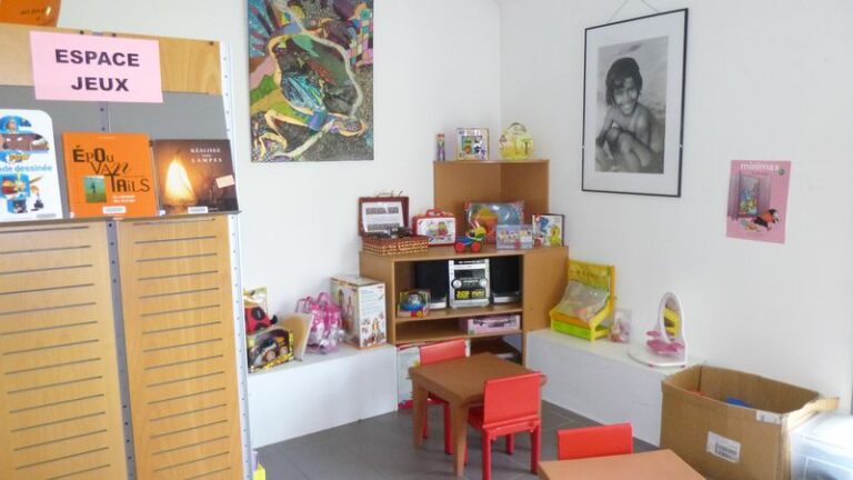 Une médiathèque, plusieurs espaces